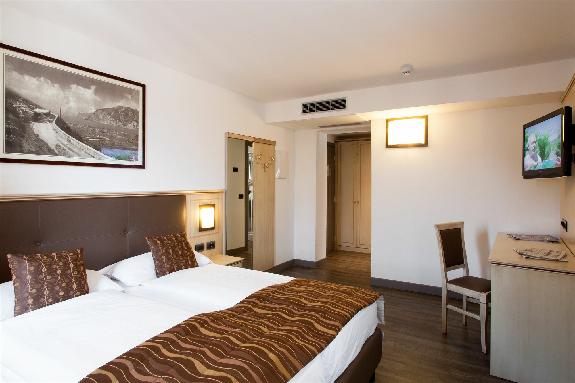 Hotel Portici - Romantik & Wellness Riva del Garda Eksteriør billede